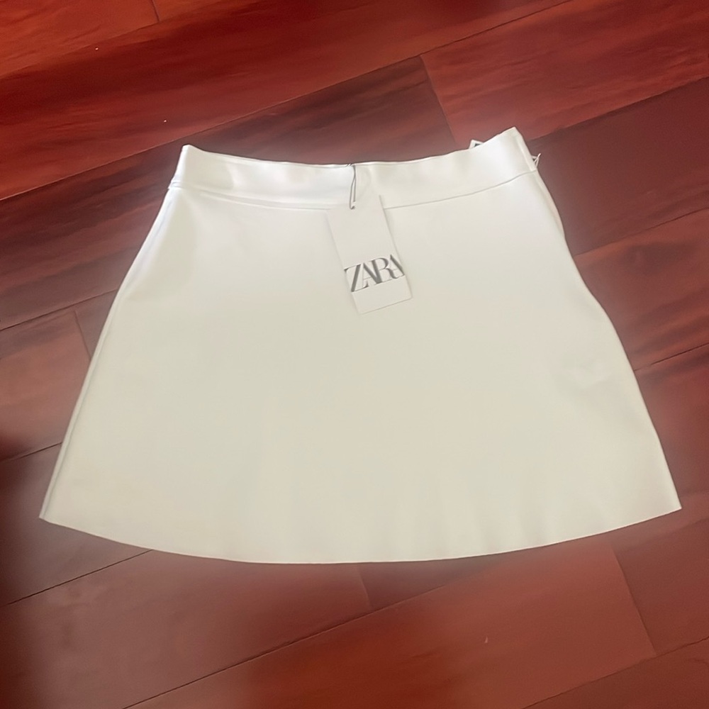 New ZARA OYSTER WHITE MINI SKIRT